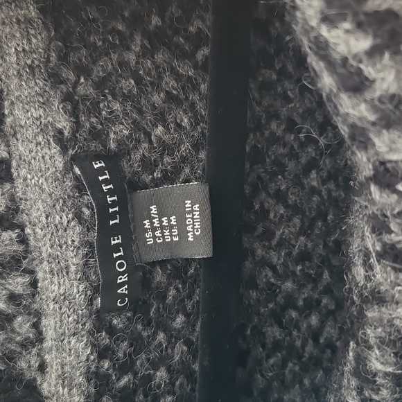 SOLD Coat - Picture 2 of 4